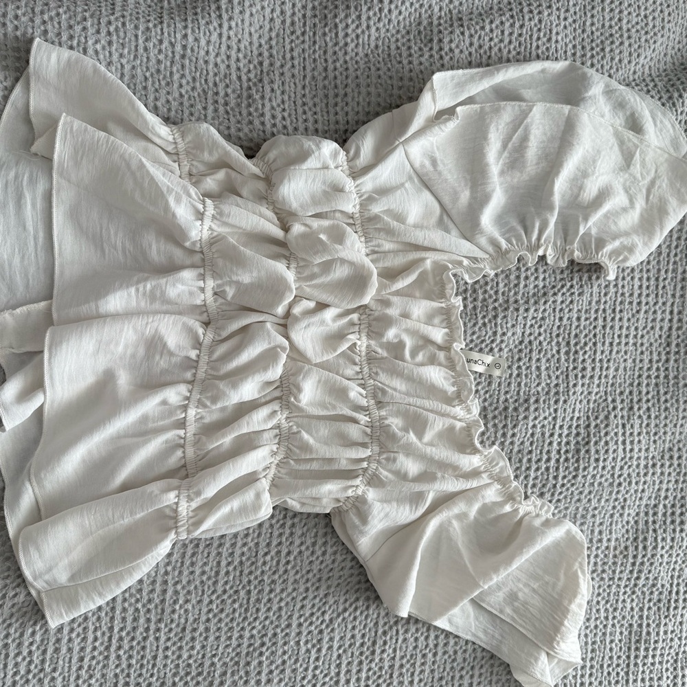 ✨5 for $25✨ Ruched Off-Shoulder Ruffle Top - White - Picture 3 of 3